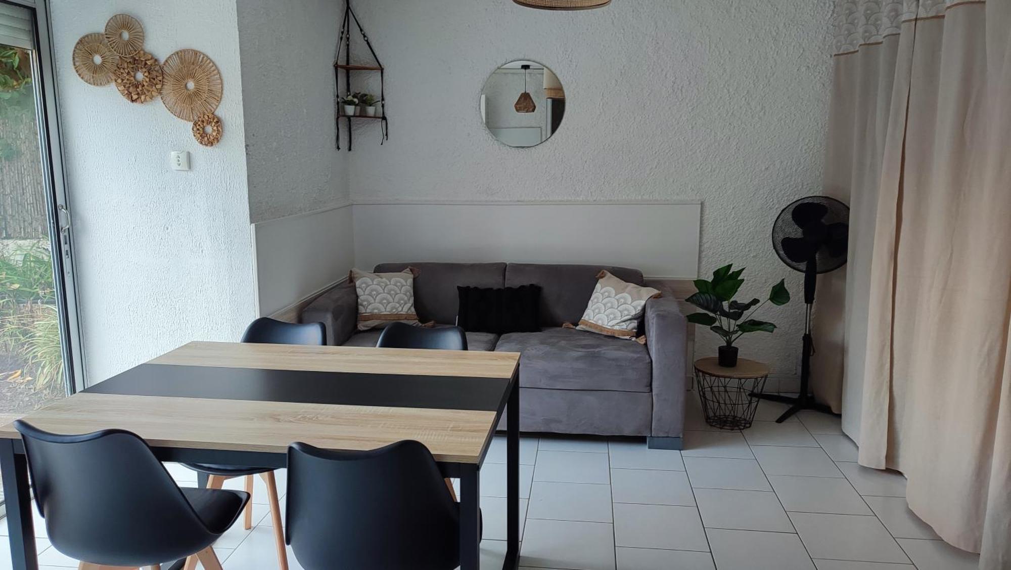 Apartment T2 Rdc Avec Jardin, Cap D'agde, Secteur Falaise, 100 M Plage, Wifi, Parking